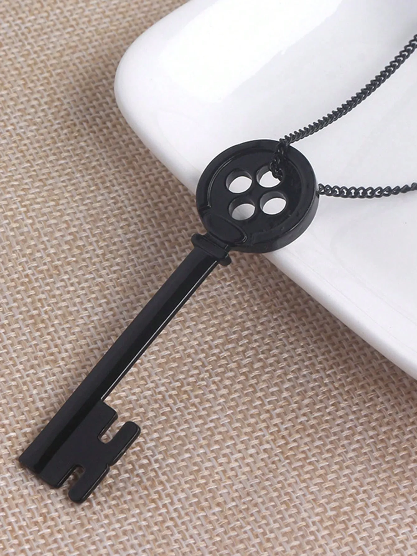 1pc Black Button Key Pendant Vintage & Classic Style Necklace Unisex Necklace