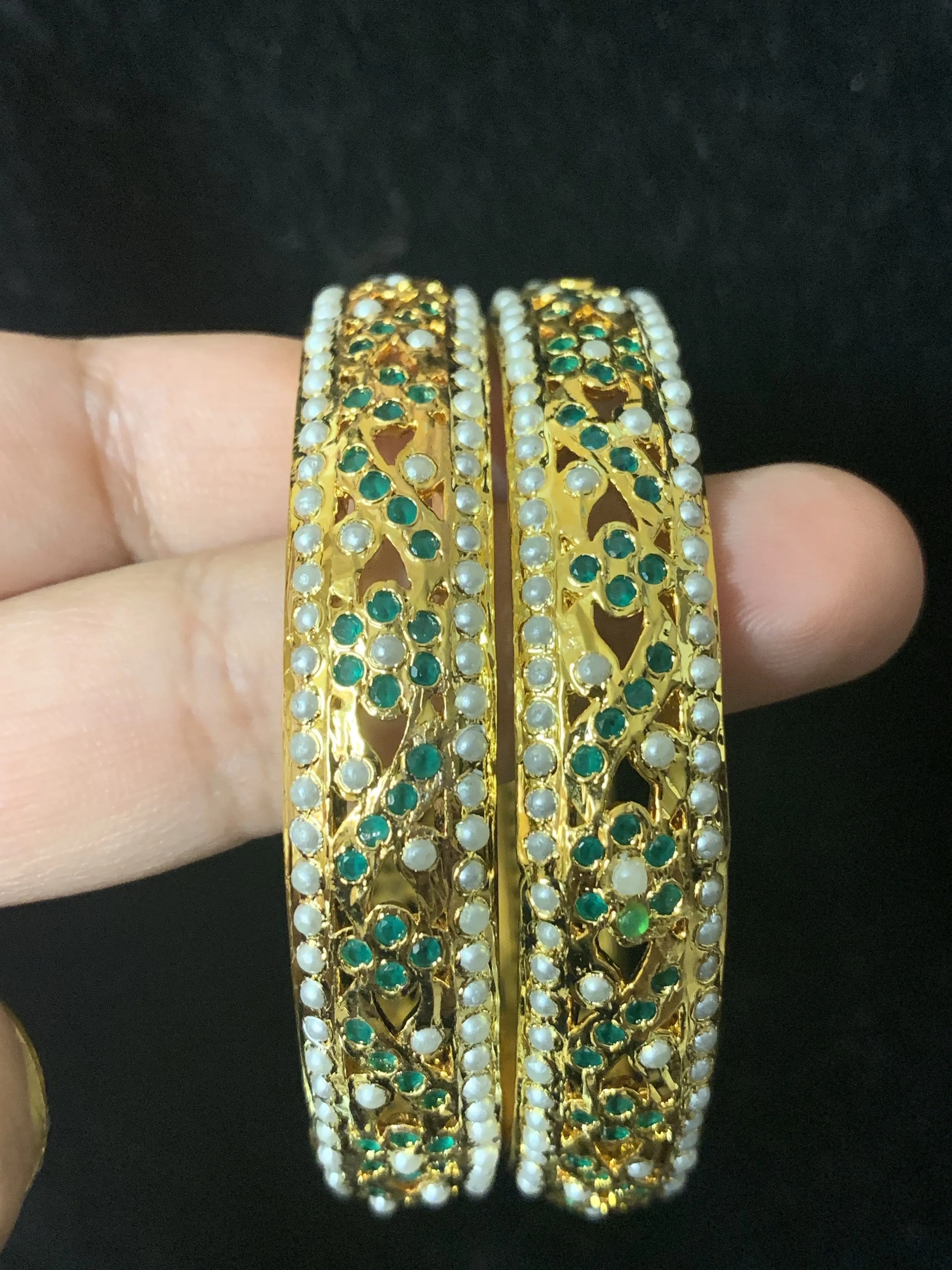 B90  Leela jadau bangle ( green )  ( READY TO SHIP )