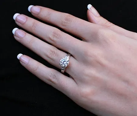 Carnation - Round Diamond Engagement Ring