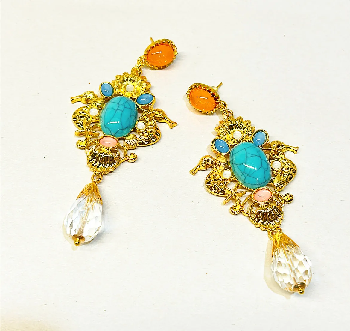 Fun pierced style statement earrings.