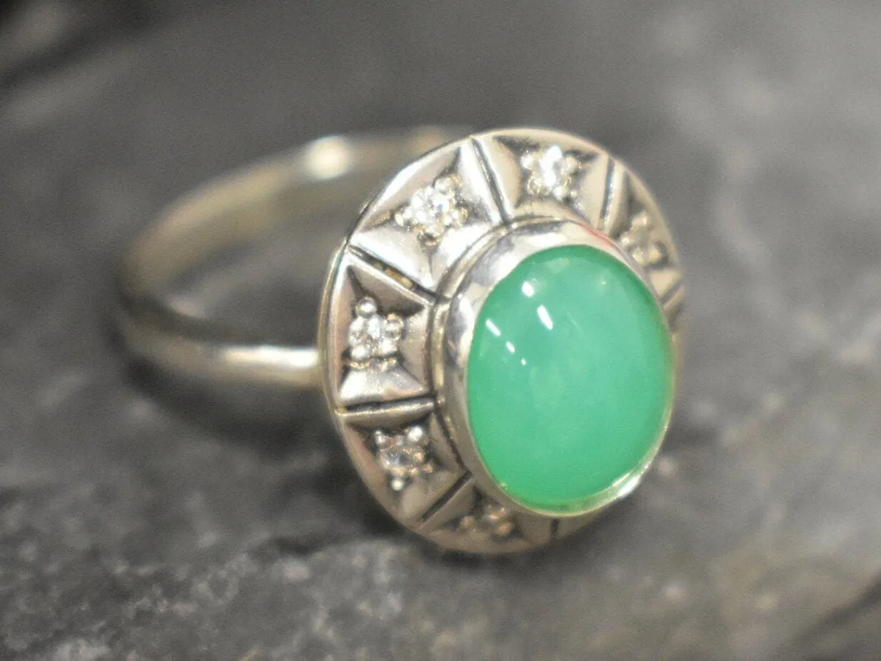 Genuine Chrysoprase Ring - Green Statement Ring - Vintage Oval Ring