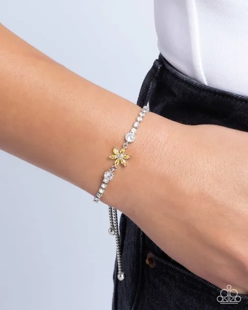 Paparazzi Bracelet ~ Dainty Delivery