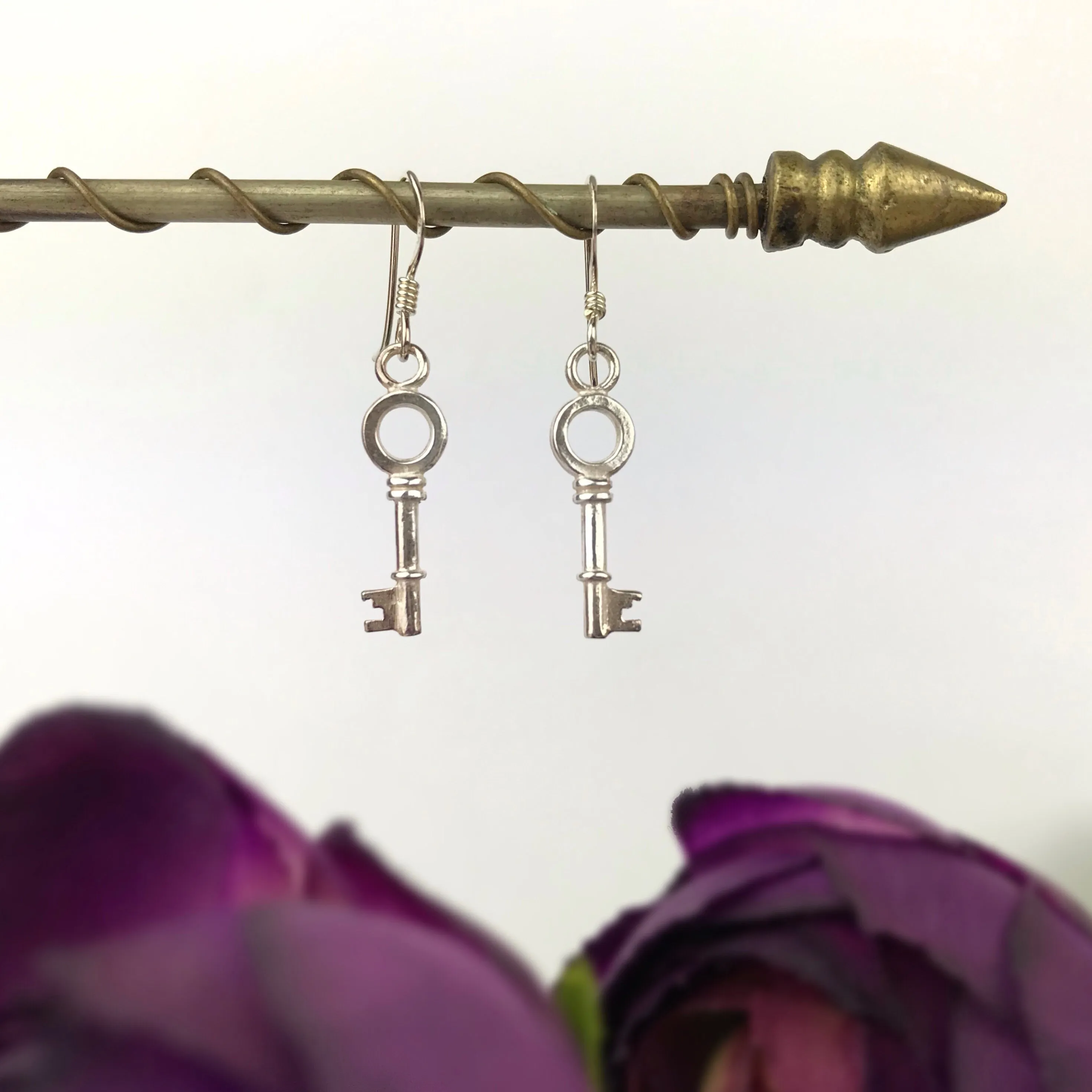 Silver Key Earrings - VE454