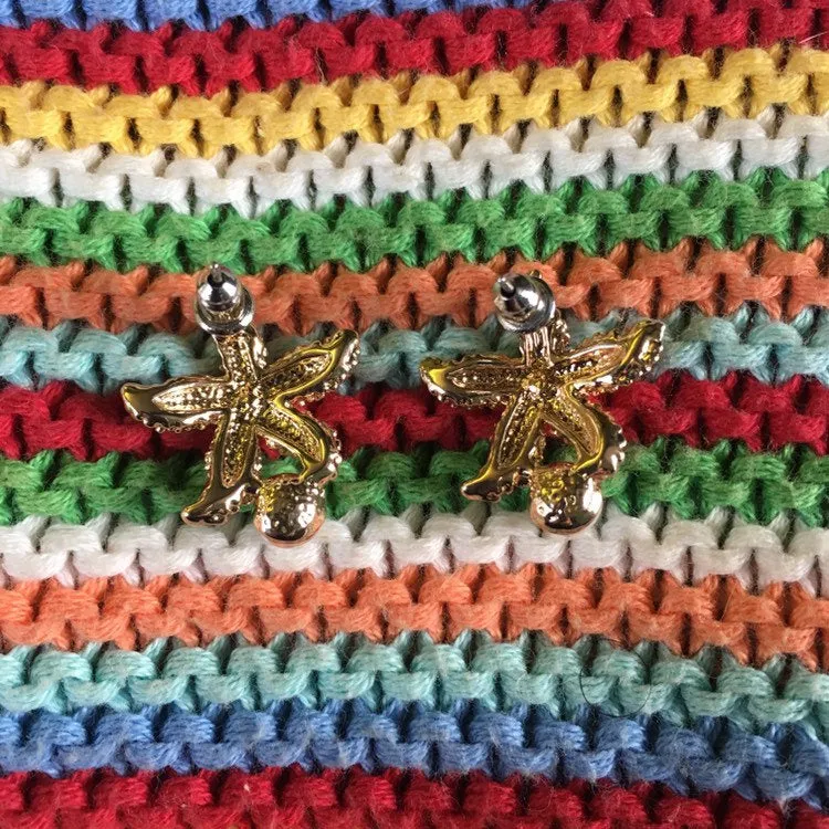 Starfish stud earrings multi coloured or pearl