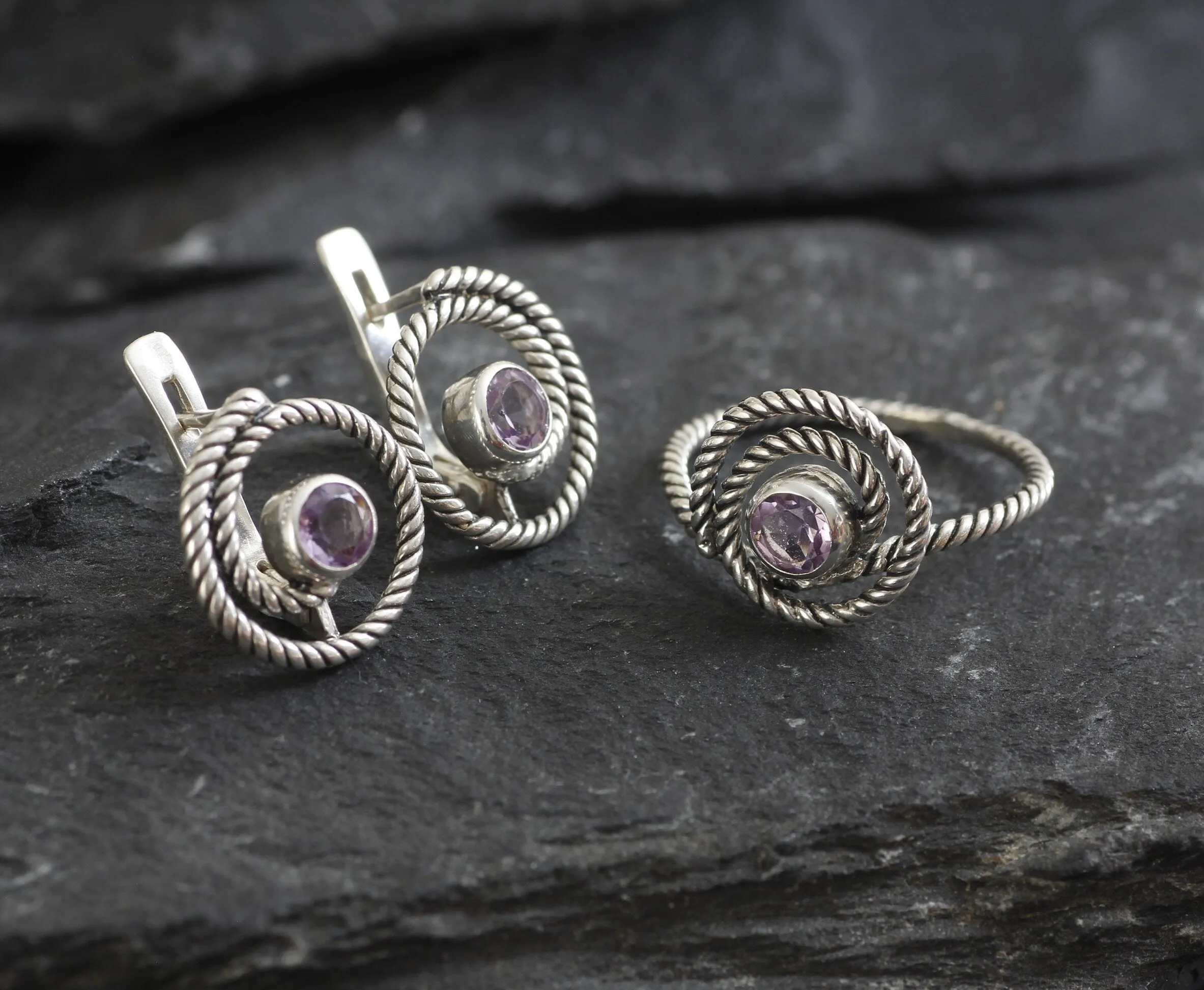 Swirl Amethyst Ring - Spiral Purple Ring - Twisted Silver Band