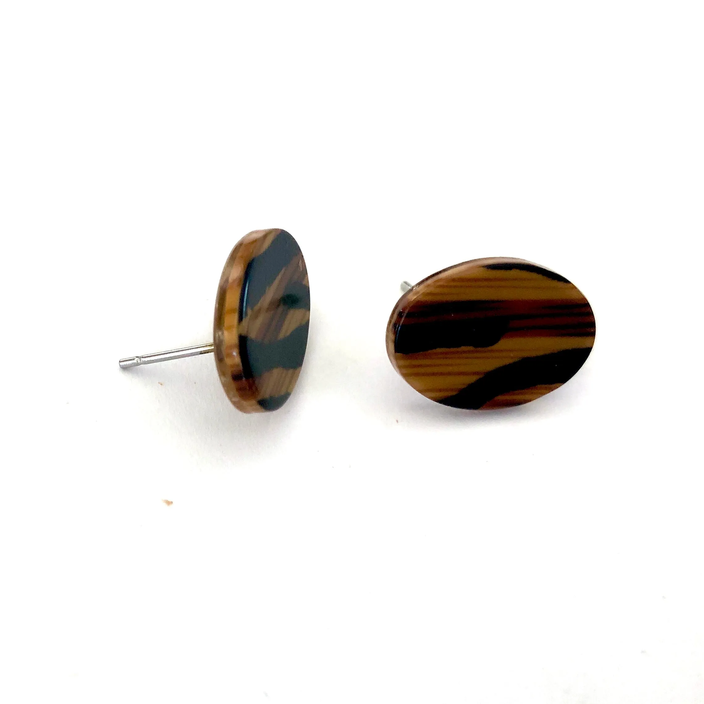 Tiger Striped Oval Stud Earrings