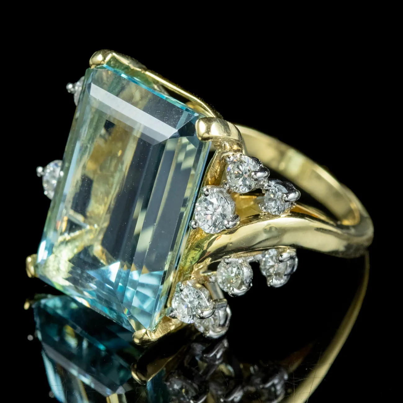 Vintage Aquamarine Diamond Cocktail Ring 17ct Aqua