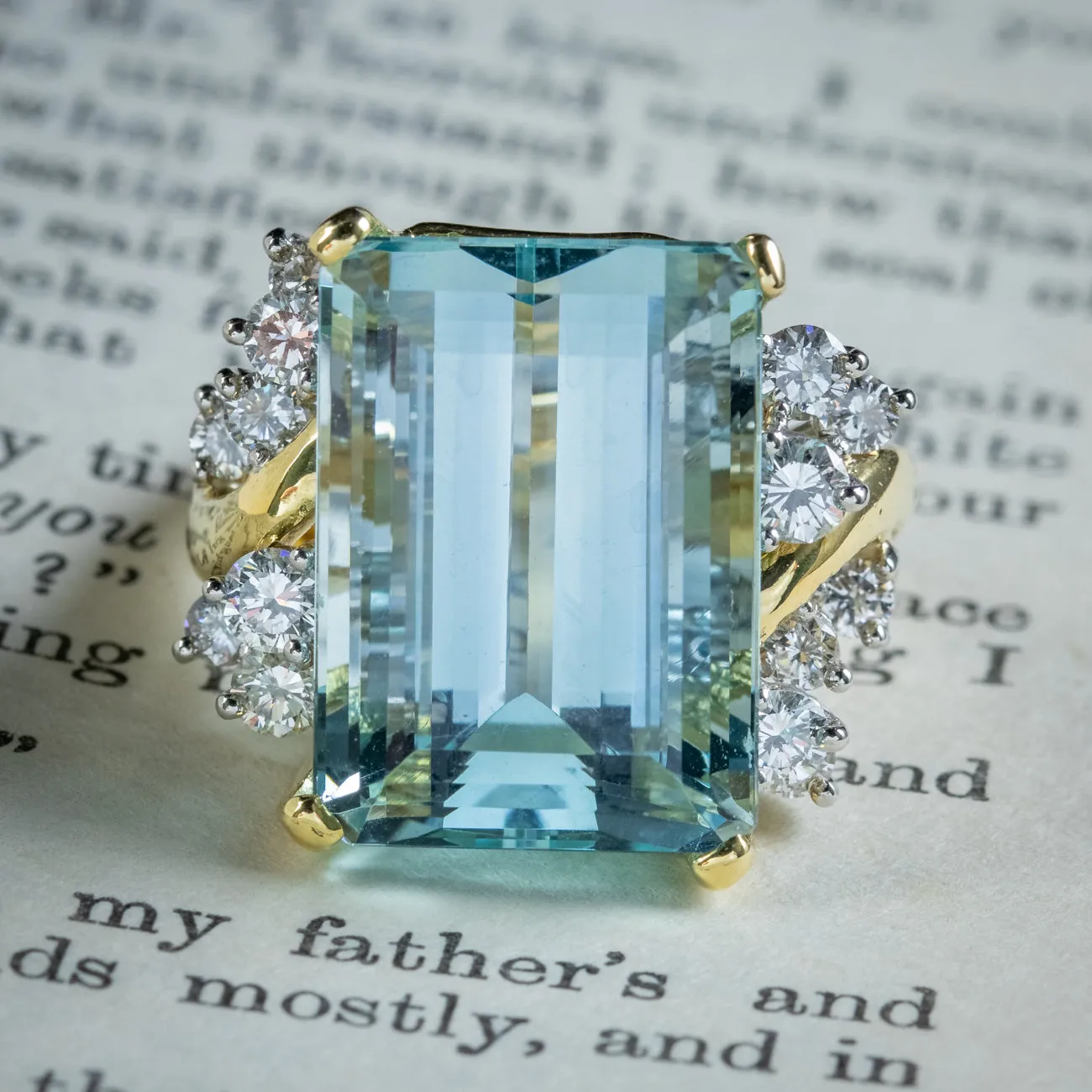 Vintage Aquamarine Diamond Cocktail Ring 17ct Aqua