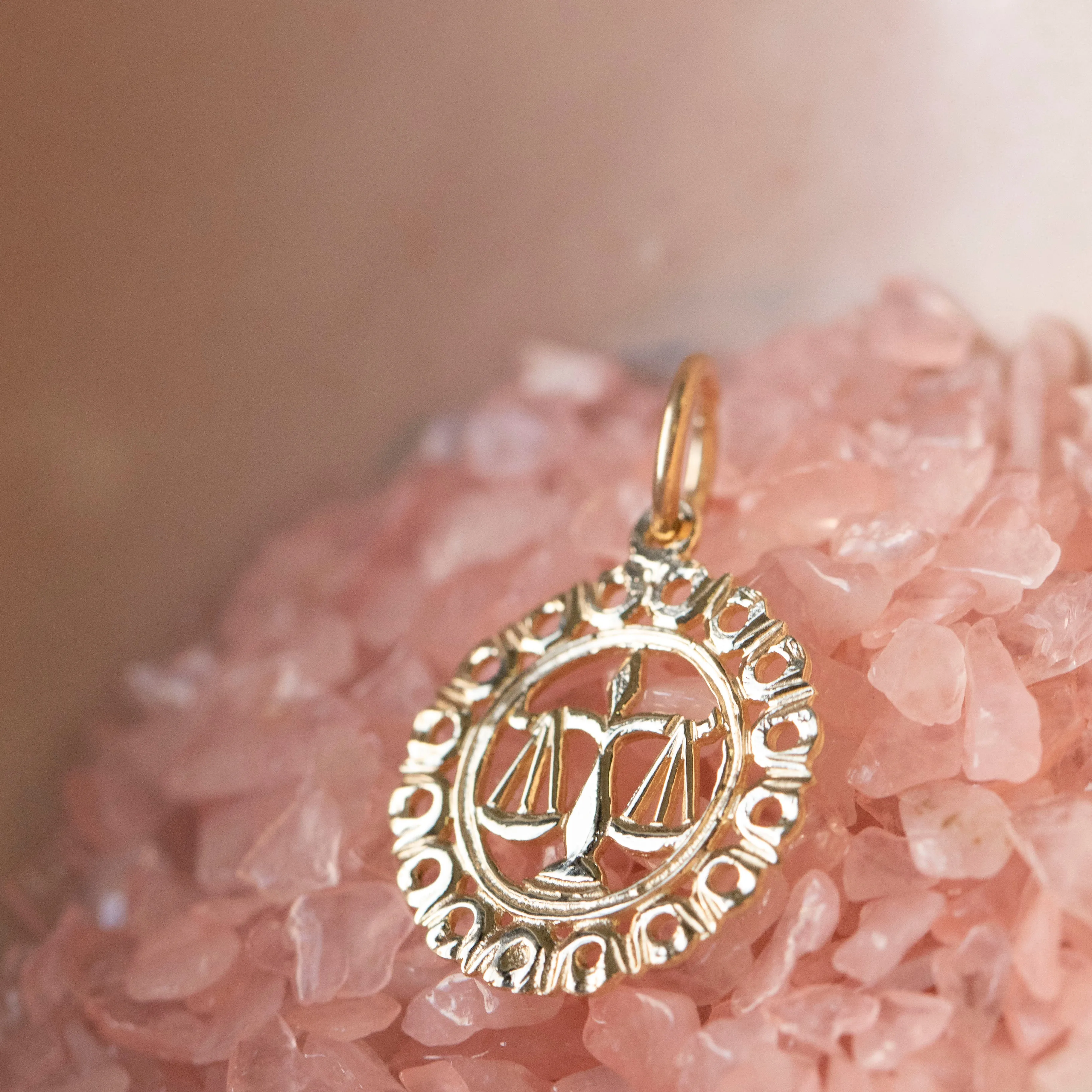 ZODIAC NECKLACE - LIBRA